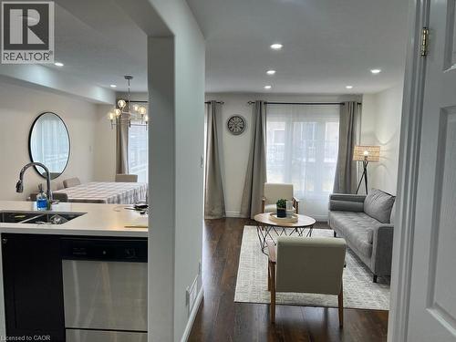 522 Banffshire Crescent, Kitchener, ON - Indoor Photo Showing Kitchen With Double Sink
