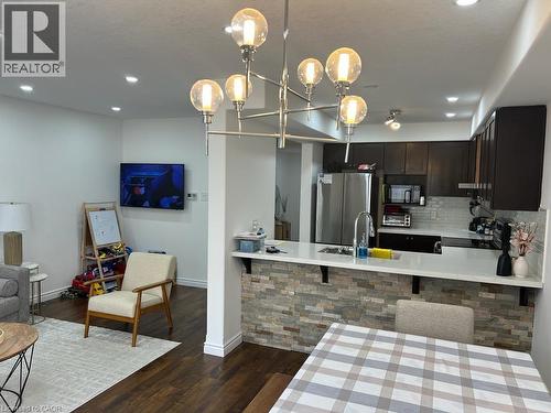 522 Banffshire Crescent, Kitchener, ON - Indoor Photo Showing Kitchen With Stainless Steel Kitchen