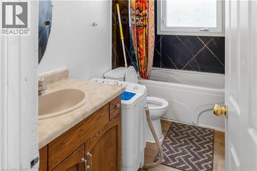 52 Ruby Street, Kitchener, ON - Indoor Photo Showing Bathroom