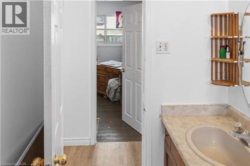 52 Ruby Street, Kitchener, ON - Indoor Photo Showing Bathroom