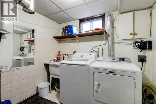 5611 Maidstone Crescent Ne, Calgary, AB - Indoor Photo Showing Laundry Room