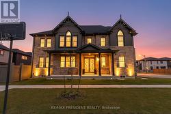 Corner Lot - Side Entrance - 