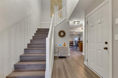 1-1605 43 Avenue, Vernon, BC - Indoor Photo Showing Other Room