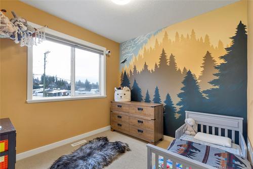 1-1605 43 Avenue, Vernon, BC - Indoor Photo Showing Bedroom