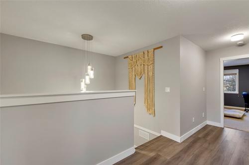 1-1605 43 Avenue, Vernon, BC - Indoor Photo Showing Other Room
