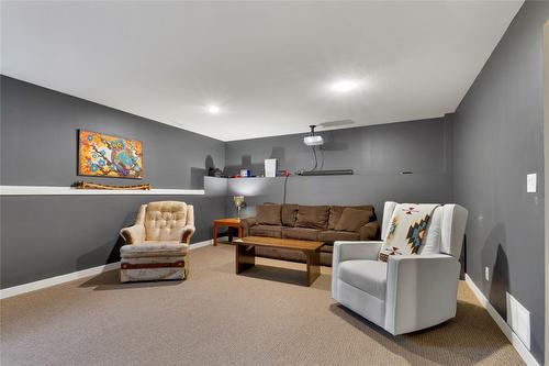 1-1605 43 Avenue, Vernon, BC - Indoor