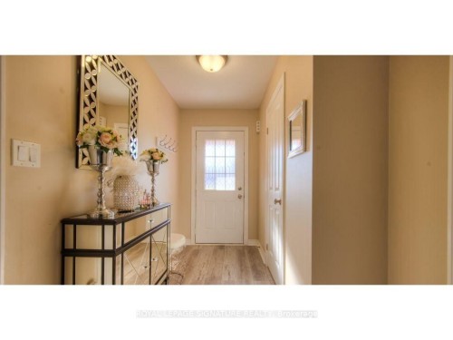 30 Pumpkin Pass, Hamilton, ON - Indoor Photo Showing Other Room