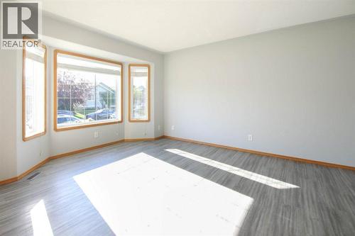 33 Duckering Close, Red Deer, AB - Indoor Photo Showing Other Room
