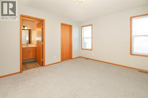 33 Duckering Close, Red Deer, AB - Indoor Photo Showing Other Room
