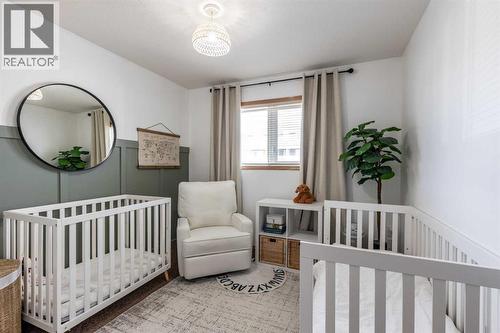 367 Ranchlands Boulevard Ne, Medicine Hat, AB - Indoor Photo Showing Bedroom