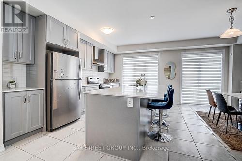 19 Morrison Crescent, Whitby, ON - Indoor Photo Showing Kitchen With Stainless Steel Kitchen