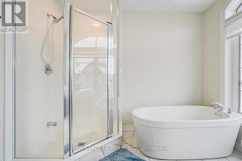 19 Morrison Crescent, Whitby, ON - Indoor Photo Showing Bathroom