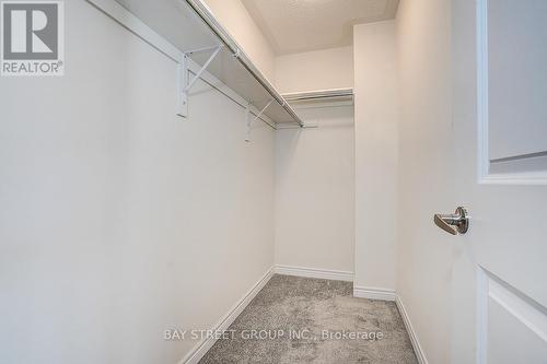 19 Morrison Crescent, Whitby, ON - Indoor Photo Showing Other Room