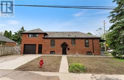 UPPER - 47 MACDONALD AVENUE  Hamilton, ON L8P 4N8