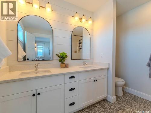 203 Settler Crescent, Warman, SK - Indoor Photo Showing Bathroom