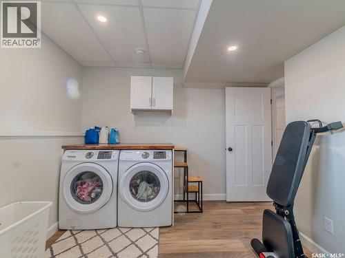 203 Settler Crescent, Warman, SK - Indoor Photo Showing Laundry Room