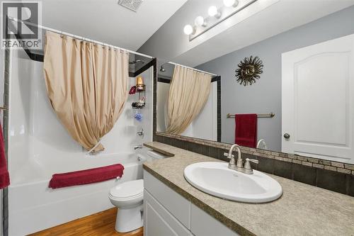 57 Garden Road, Lacombe, AB - Indoor Photo Showing Bathroom
