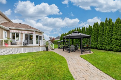 Cour - 24 Ch. Des Patriotes E., Saint-Jean-Sur-Richelieu, QC - Outdoor With Deck Patio Veranda