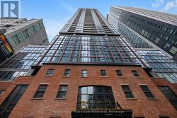 1604 - 88 BLUE JAYS WAY  Toronto, ON M5V 0L7