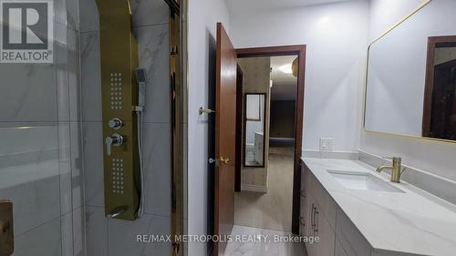 83 Longwood Drive, Waterloo, ON - Indoor Photo Showing Bathroom