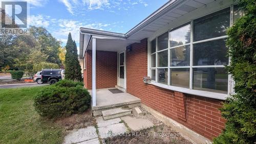 83 Longwood Drive, Waterloo, ON - Outdoor