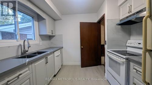 83 Longwood Drive, Waterloo, ON - Indoor Photo Showing Kitchen With Double Sink
