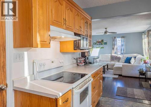 Kitchen/Living Rm - 502 5 Avenue, Wainwright, AB - Indoor Photo Showing Kitchen