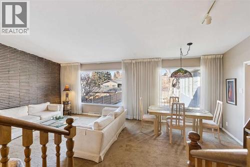 34 Rosery Drive Nw, Calgary, AB - Indoor