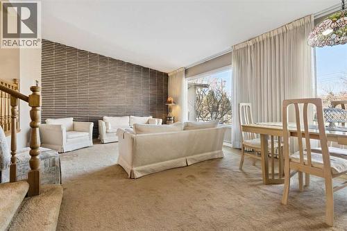 34 Rosery Drive Nw, Calgary, AB - Indoor