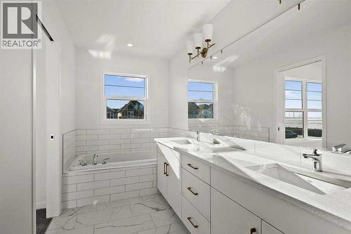 640 Masters Road Se, Calgary, AB - Indoor Photo Showing Bathroom