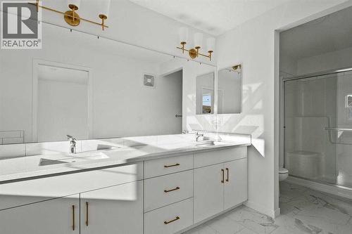 640 Masters Road Se, Calgary, AB - Indoor Photo Showing Bathroom