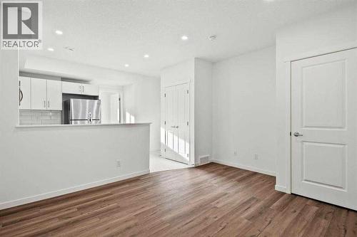 640 Masters Road Se, Calgary, AB - Indoor Photo Showing Other Room