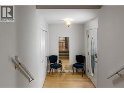Foyer - 