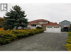 estate sized driveway. - 