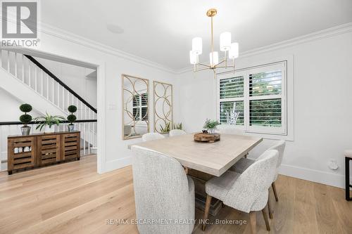 1390 Halifax Place, Burlington, ON - Indoor Photo Showing Dining Room