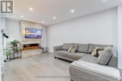 709 Greycedar Crescent, Mississauga, ON - Indoor With Fireplace