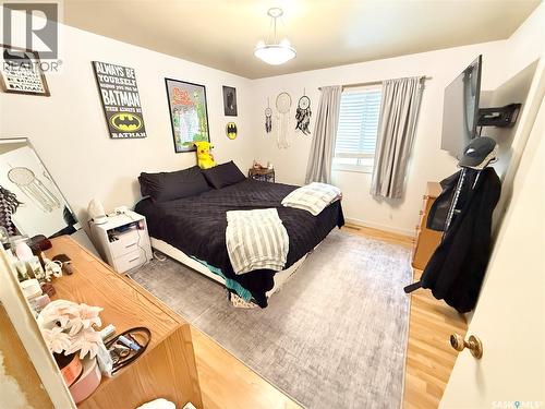 223 4Th Street, Weyburn, SK - Indoor Photo Showing Bedroom