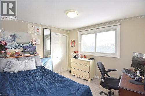 65 Rolston Drive, Hamilton, ON - Indoor Photo Showing Bedroom