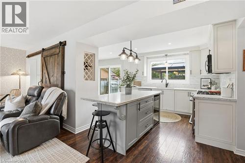 65 Rolston Drive, Hamilton, ON - Indoor Photo Showing Kitchen