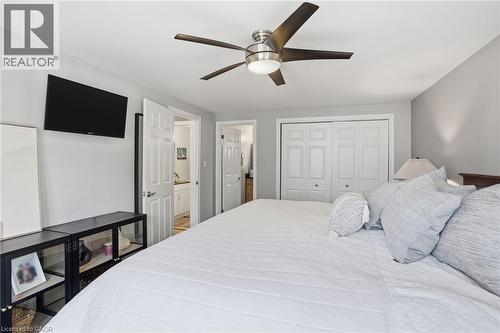 65 Rolston Drive, Hamilton, ON - Indoor Photo Showing Bedroom