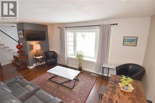 65 Rolston Drive, Hamilton, ON - Indoor Photo Showing Living Room