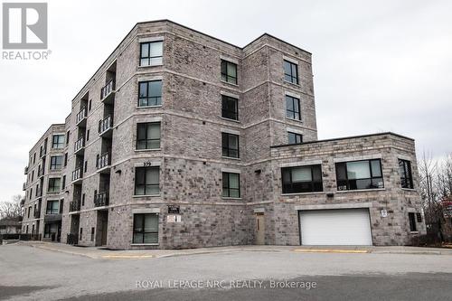 305 - 379 SCOTT STREET  St. Catharines (Vine/Linwell), ON L2M 3W2