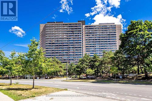 1210 - 100 LEEWARD GLENWAY  Toronto, ON M3C 2Z1