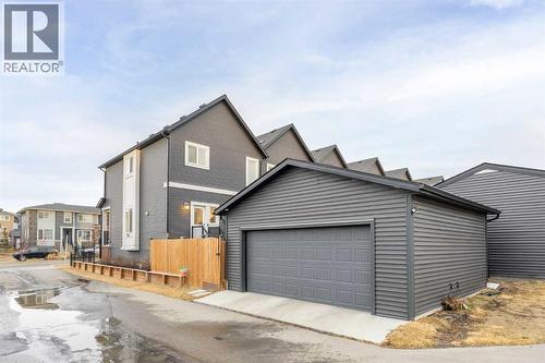 1027 Lanark Boulevard Se, Airdrie, AB - Outdoor