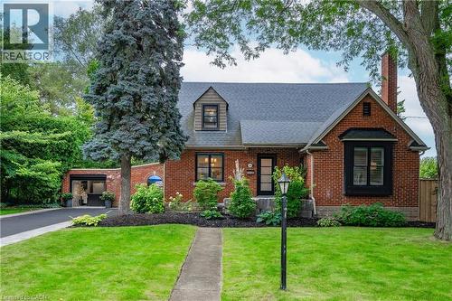 1390 Halifax Place, Burlington, ON - Outdoor With Facade