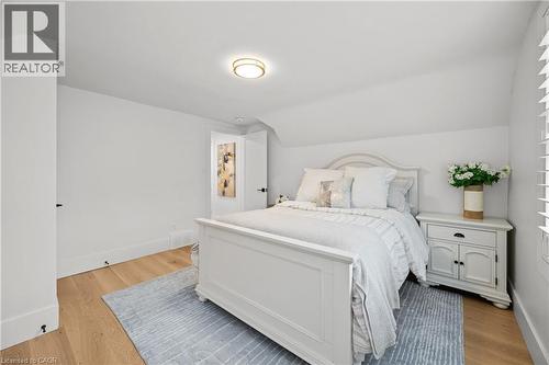 1390 Halifax Place, Burlington, ON - Indoor Photo Showing Bedroom