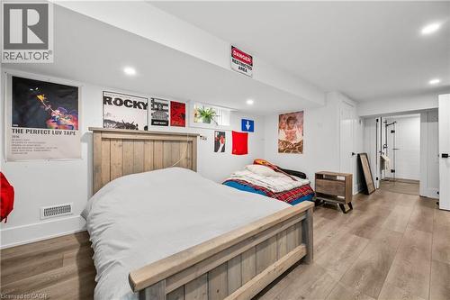 1390 Halifax Place, Burlington, ON - Indoor Photo Showing Other Room