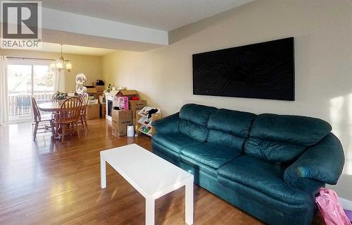 #1, 6615 5Th Avenue, Edson, AB - Indoor Photo Showing Living Room