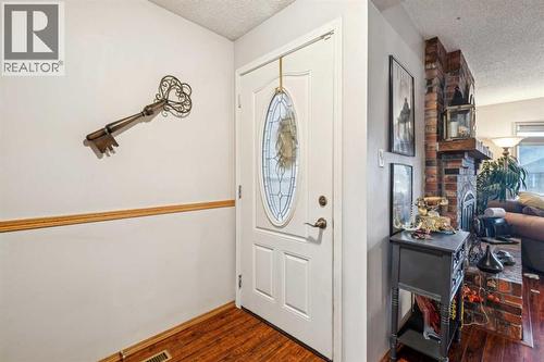 119 Whiteridge Place Ne, Calgary, AB - Indoor Photo Showing Other Room