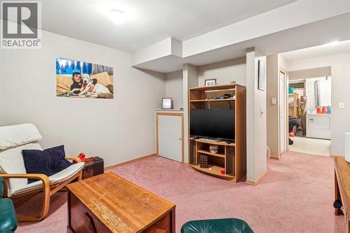 119 Whiteridge Place Ne, Calgary, AB - Indoor